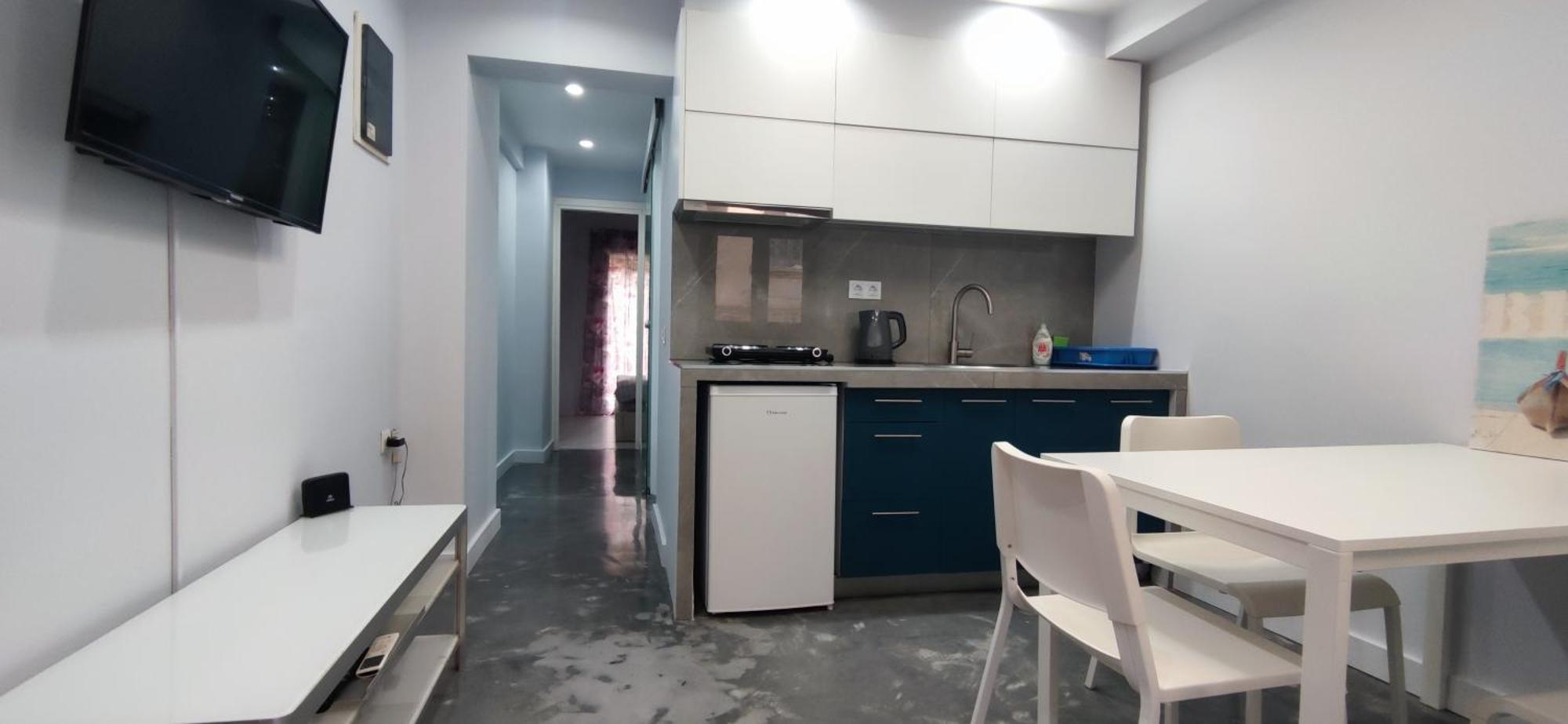 New Apartment With A Separate Entrance Near The Subway. Афины Экстерьер фото