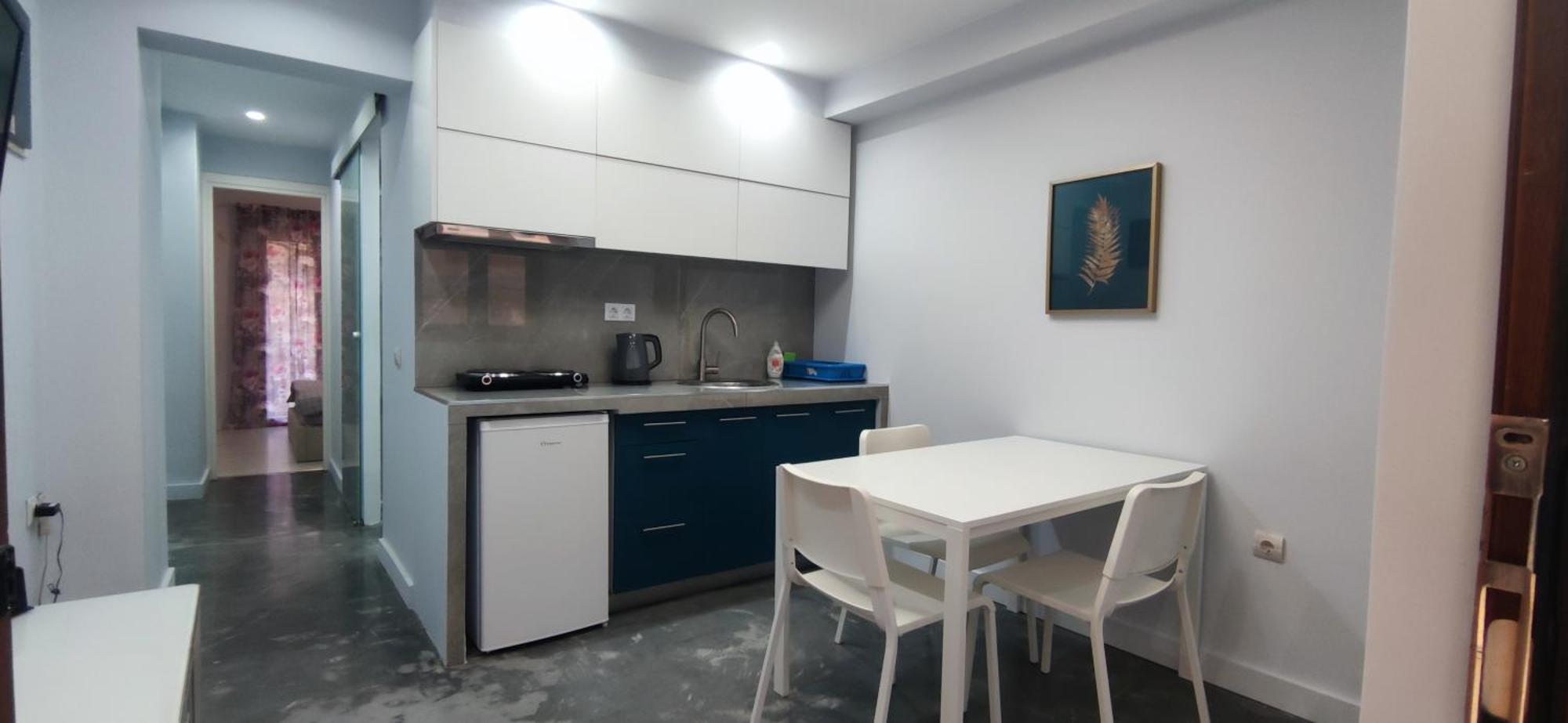 New Apartment With A Separate Entrance Near The Subway. Афины Экстерьер фото